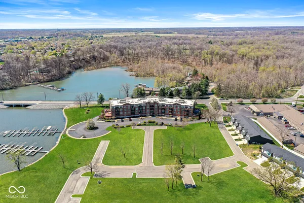 $349,900 | 20971 Shoreline Court, Unit 410, Noblesville, IN 46062