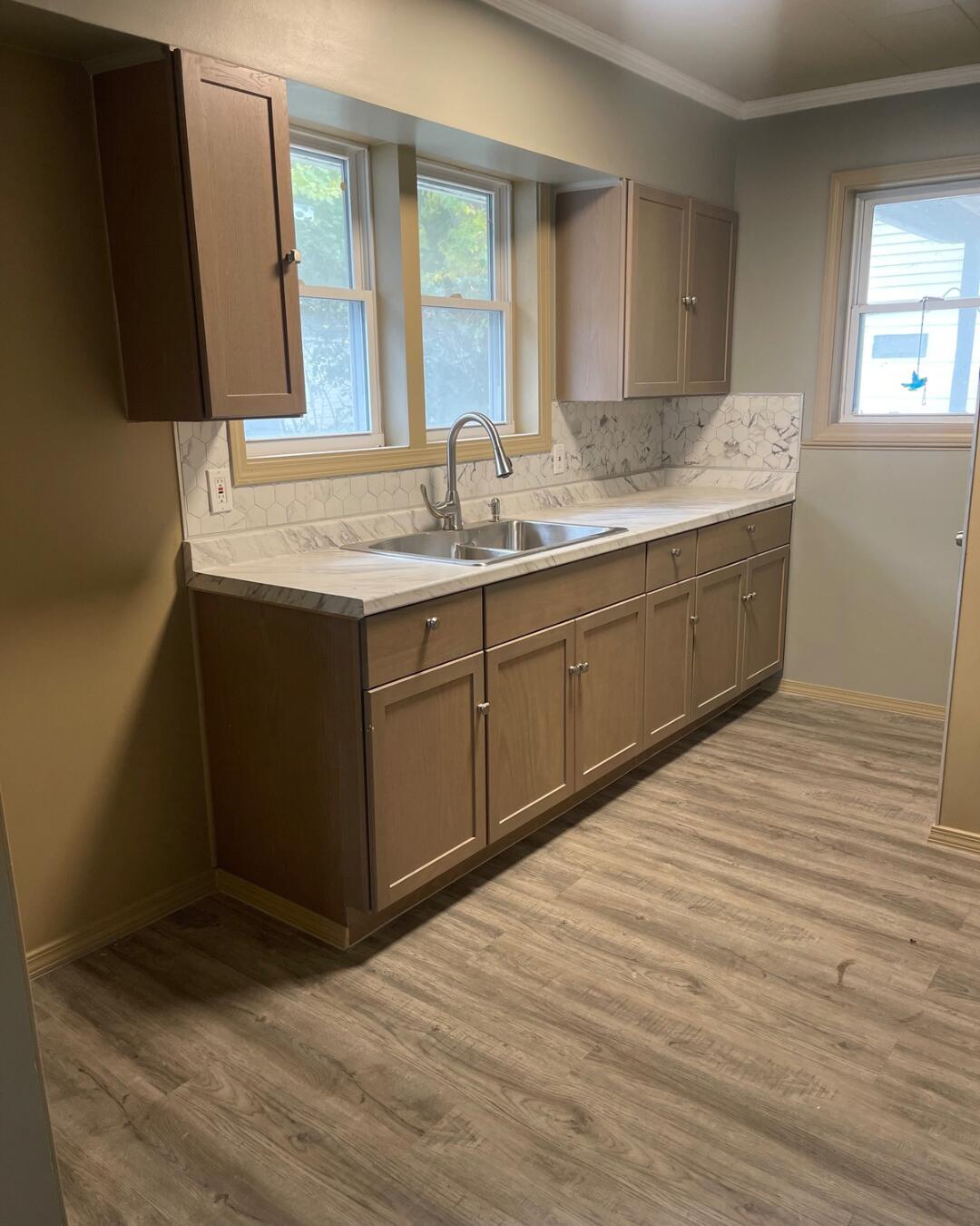 960 Mann Avenue Flint, MI 48503 - Photo 4 of 10 971 - 6