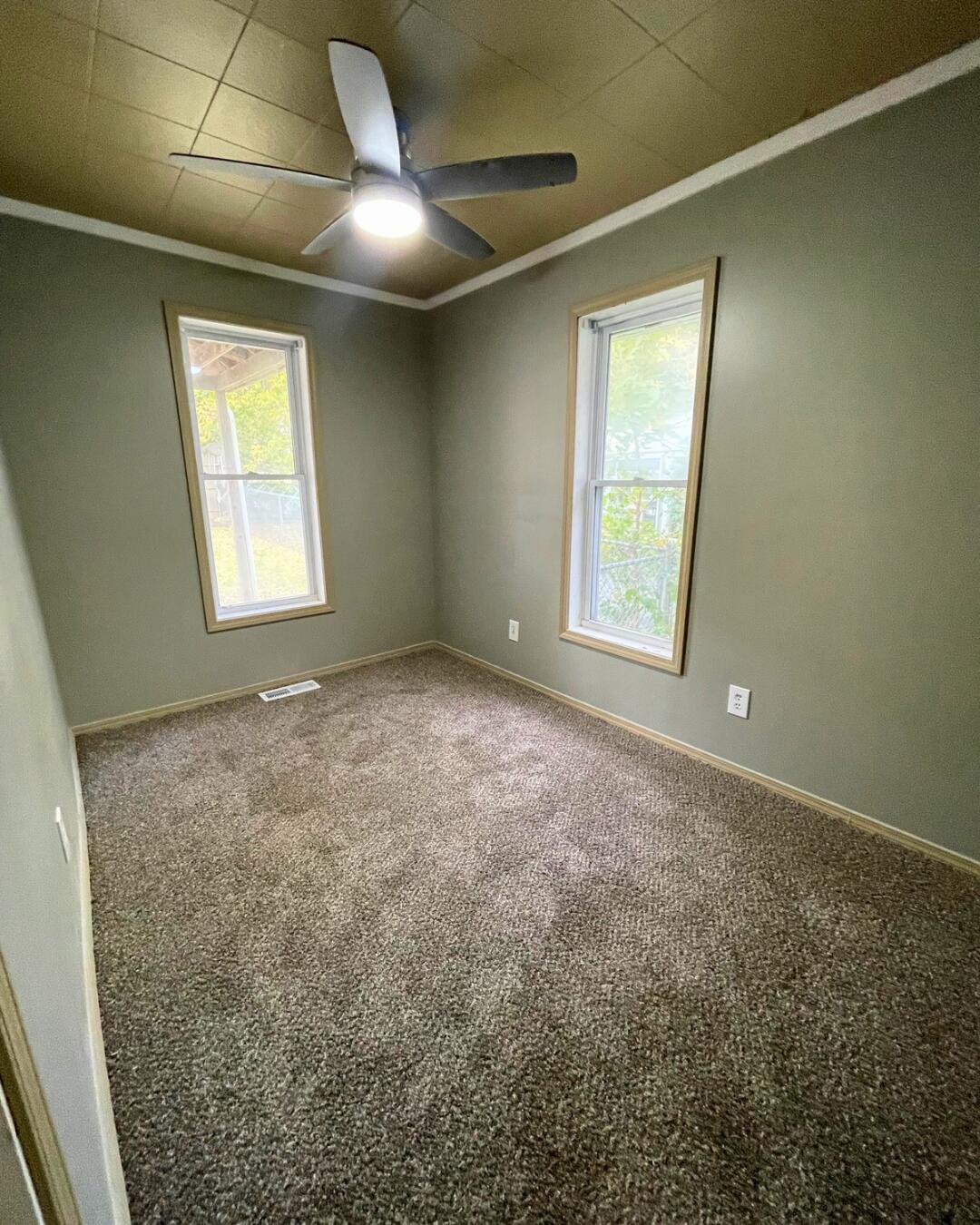 960 Mann Avenue Flint, MI 48503 - Photo 9 of 10 971 - 10