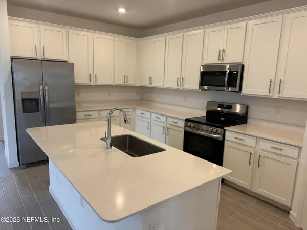 $2,450 | 15512 Whispering Fir Drive, Jacksonville, FL 32218