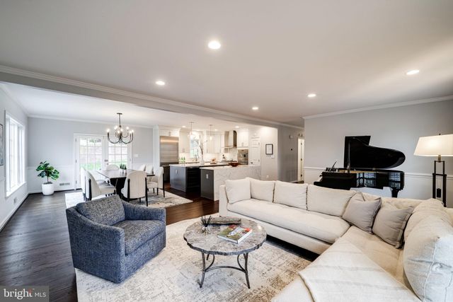 $1,750,000 | 518 Canterbury Lane, Alexandria, VA 22314