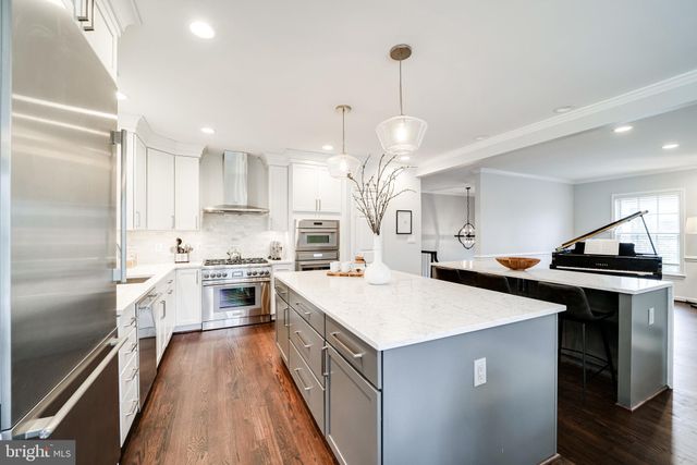 $1,750,000 | 518 Canterbury Lane, Alexandria, VA 22314