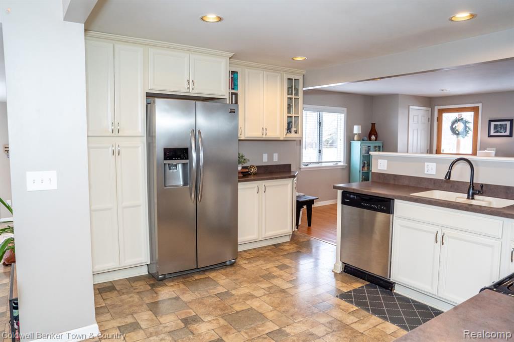 5735 North Fowlerville Road Fowlerville, MI 48836 - Photo 17 of 56 Gallery Image 17