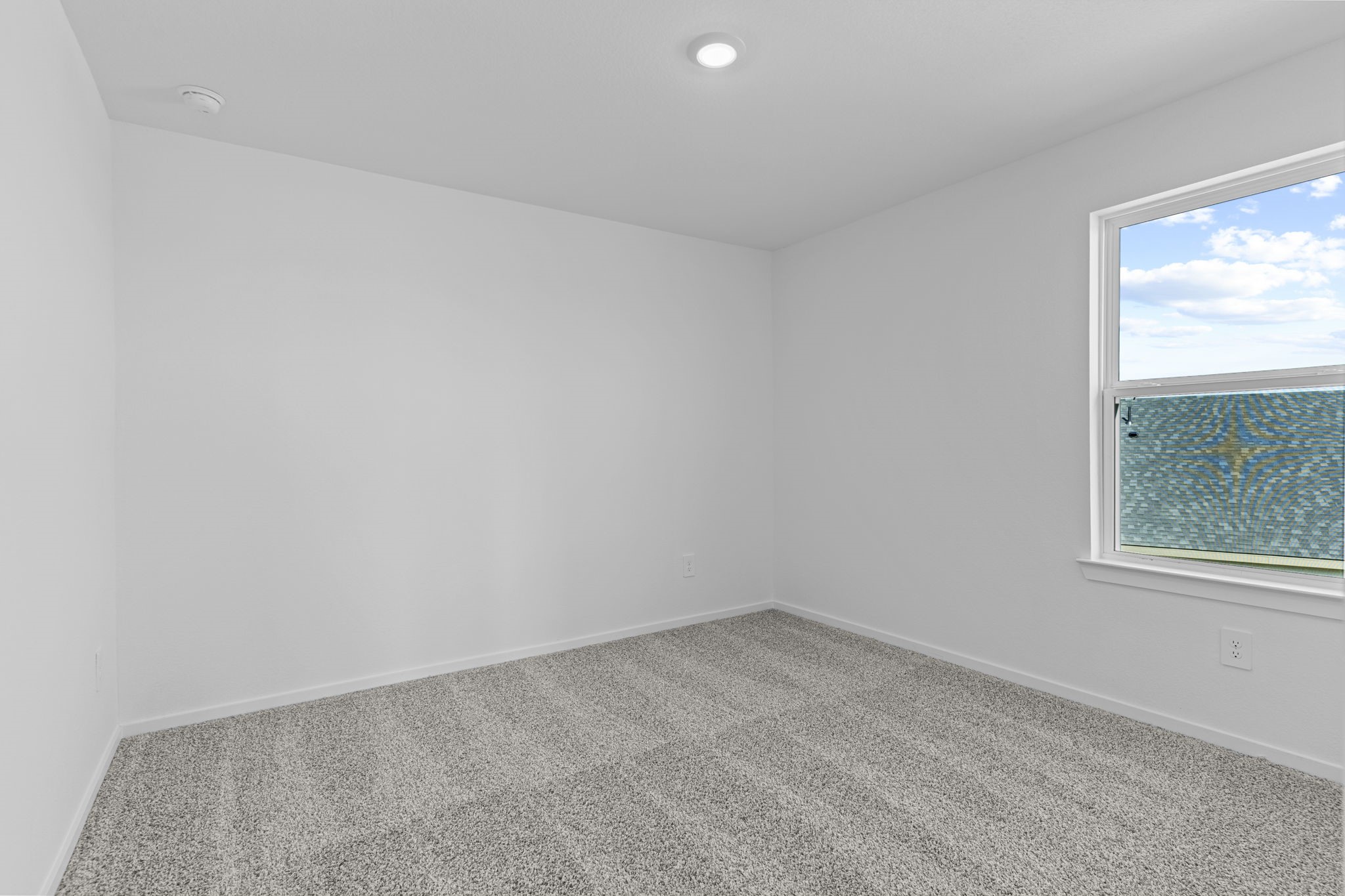 9019 Rose Water Iowa Colony, TX 77583 - Photo 42 of 44 an empty room with a window