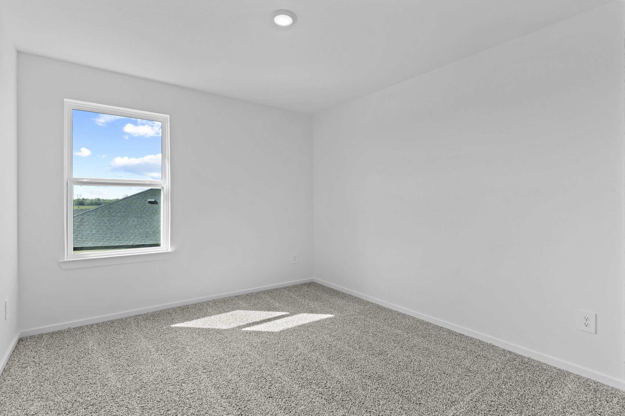 9019 Rose Water Iowa Colony, TX 77583 - Photo 43 of 44 an empty room with a window