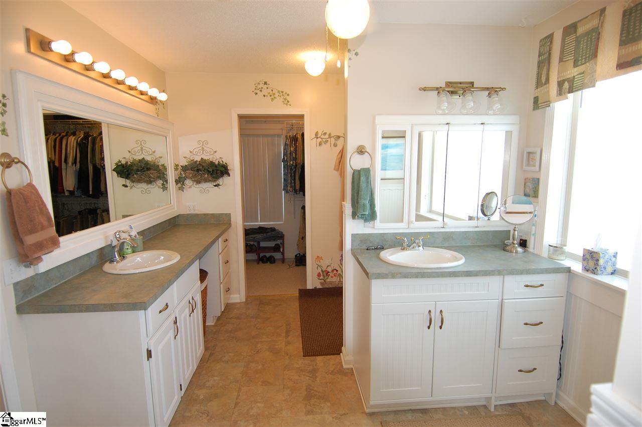 1238 Cox Lake Road Belton, SC 29627 - Photo 18 of 36 Gallery Image 18