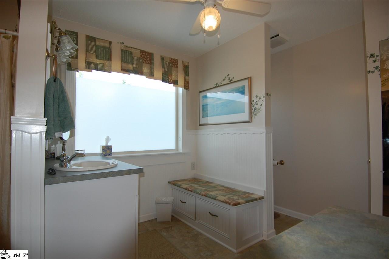 1238 Cox Lake Road Belton, SC 29627 - Photo 19 of 36 Gallery Image 19