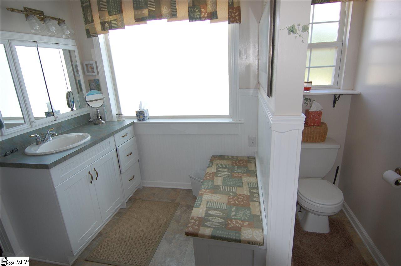 1238 Cox Lake Road Belton, SC 29627 - Photo 20 of 36 Gallery Image 20