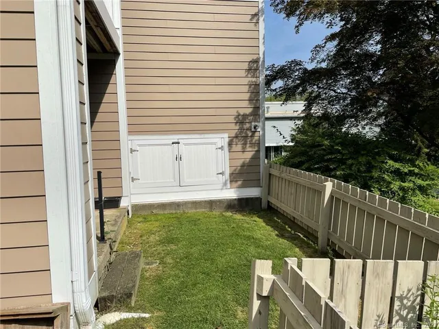 $2,900 | 13 Keeler Close, Unit 13, Ridgefield, CT 06877