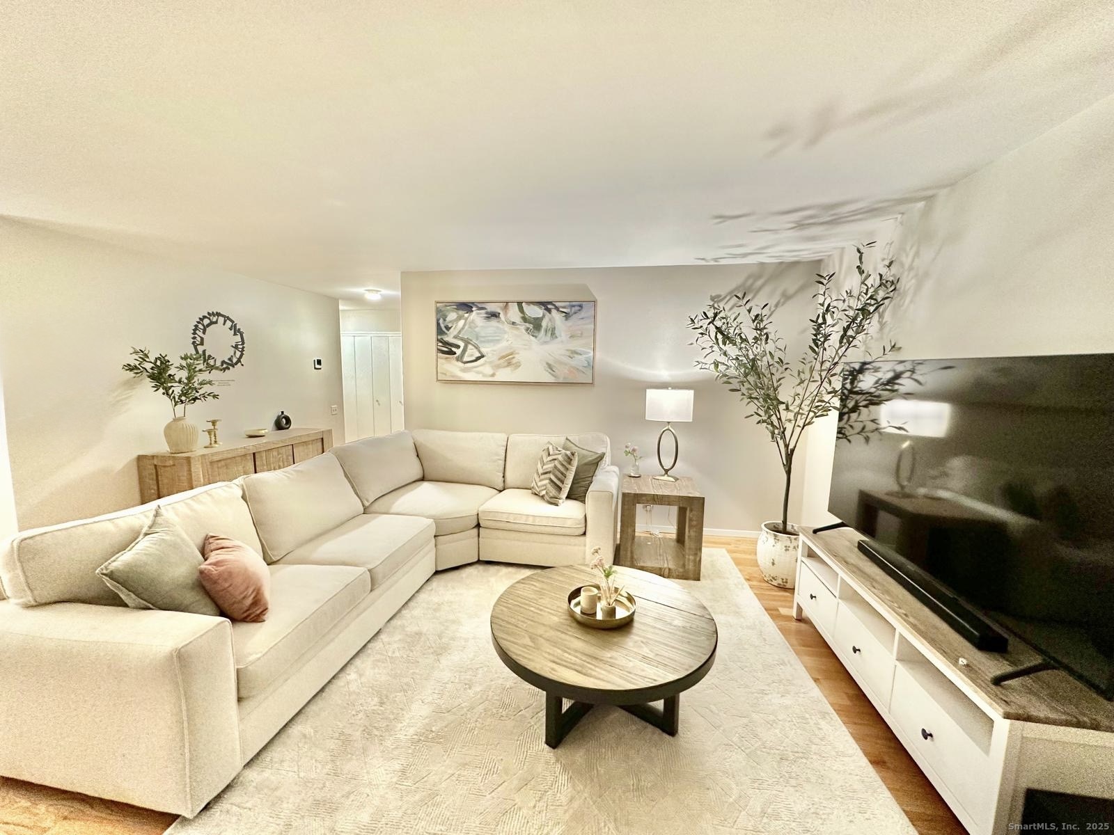 13 Keeler Close, Unit 13 Ridgefield, CT 06877 - Photo 2 of 13