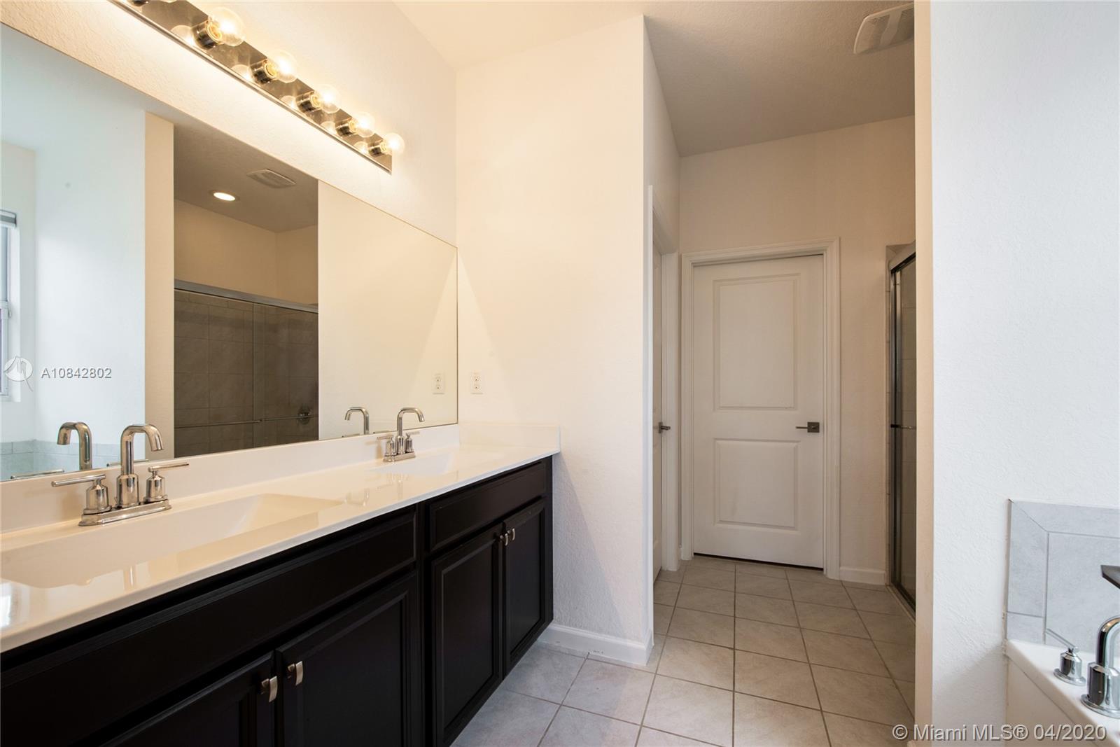27944 Southwest 133rd Path Homestead, FL 33032 - Photo 6 of 12 Gallery Image 6