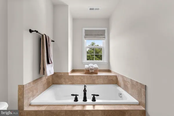 $3,450 | 22664 Amberjack Square, Brambleton, VA 20148