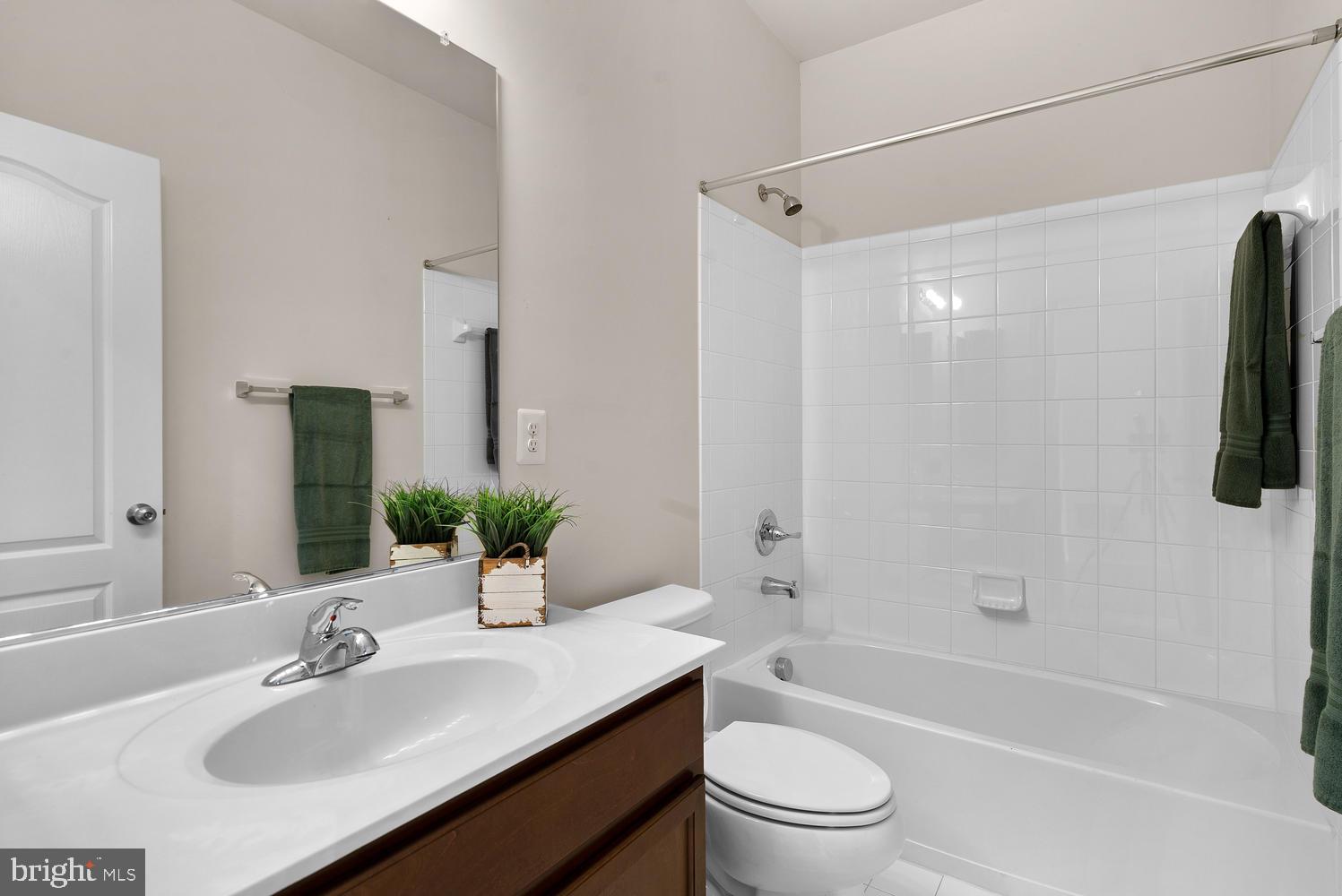 22664 Amberjack Square Brambleton, VA 20148 - Photo 26 of 46