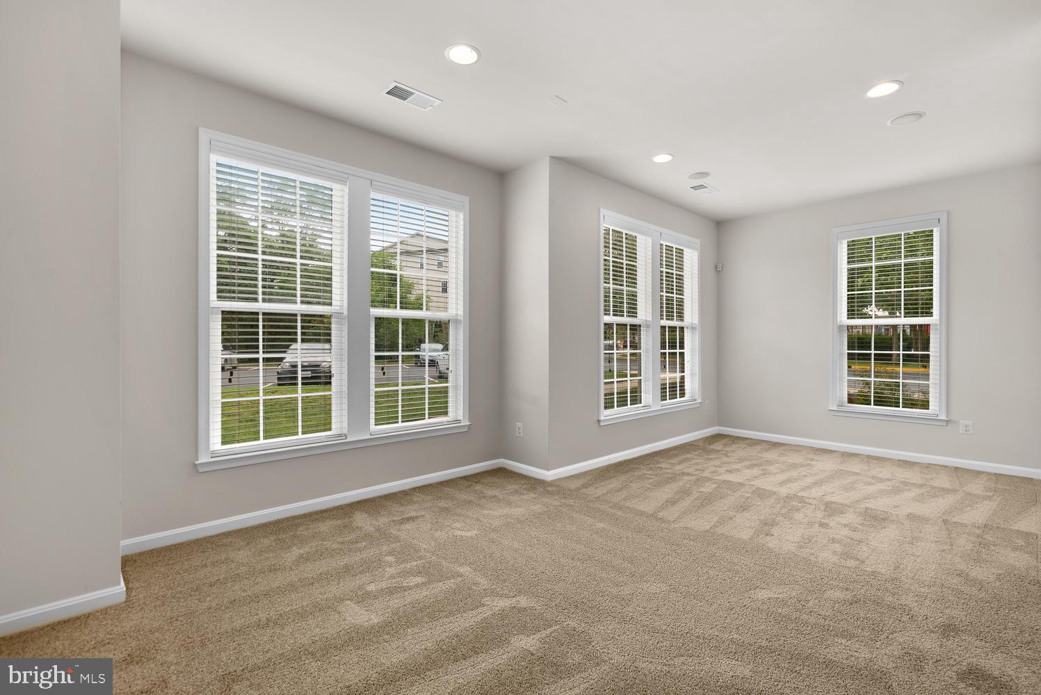 22664 Amberjack Square Brambleton, VA 20148 - Photo 4 of 46