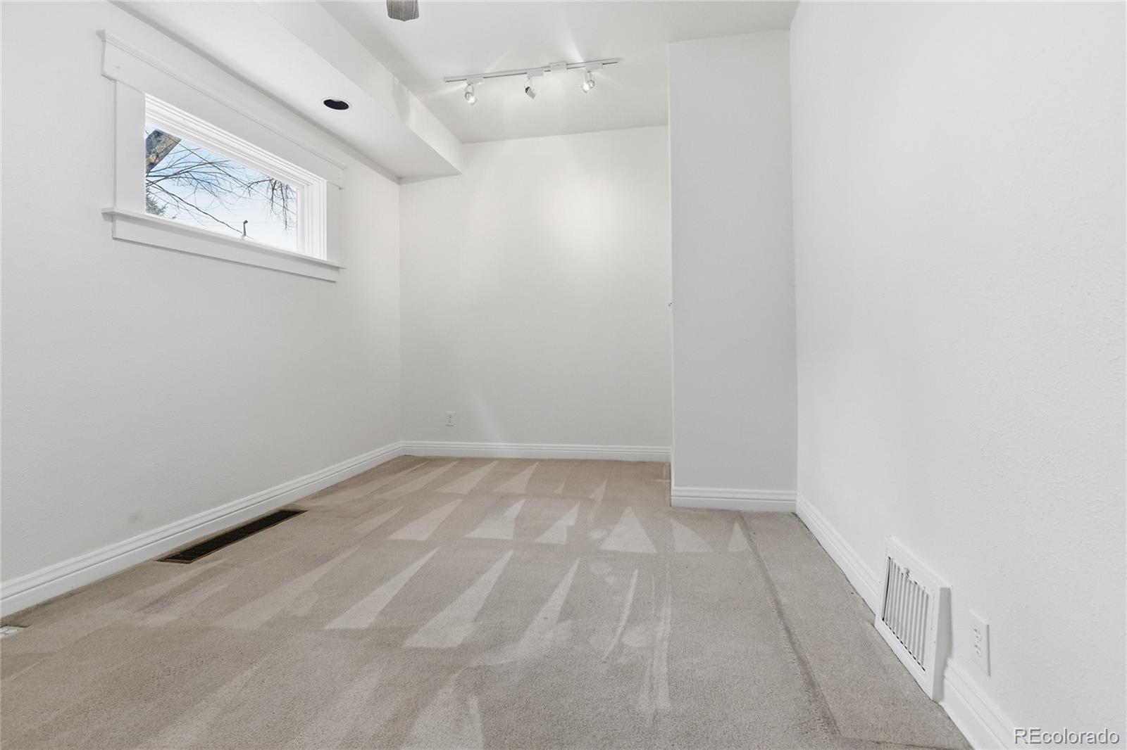 1128 Detroit Street Denver, CO 80206 - Photo 22 of 26