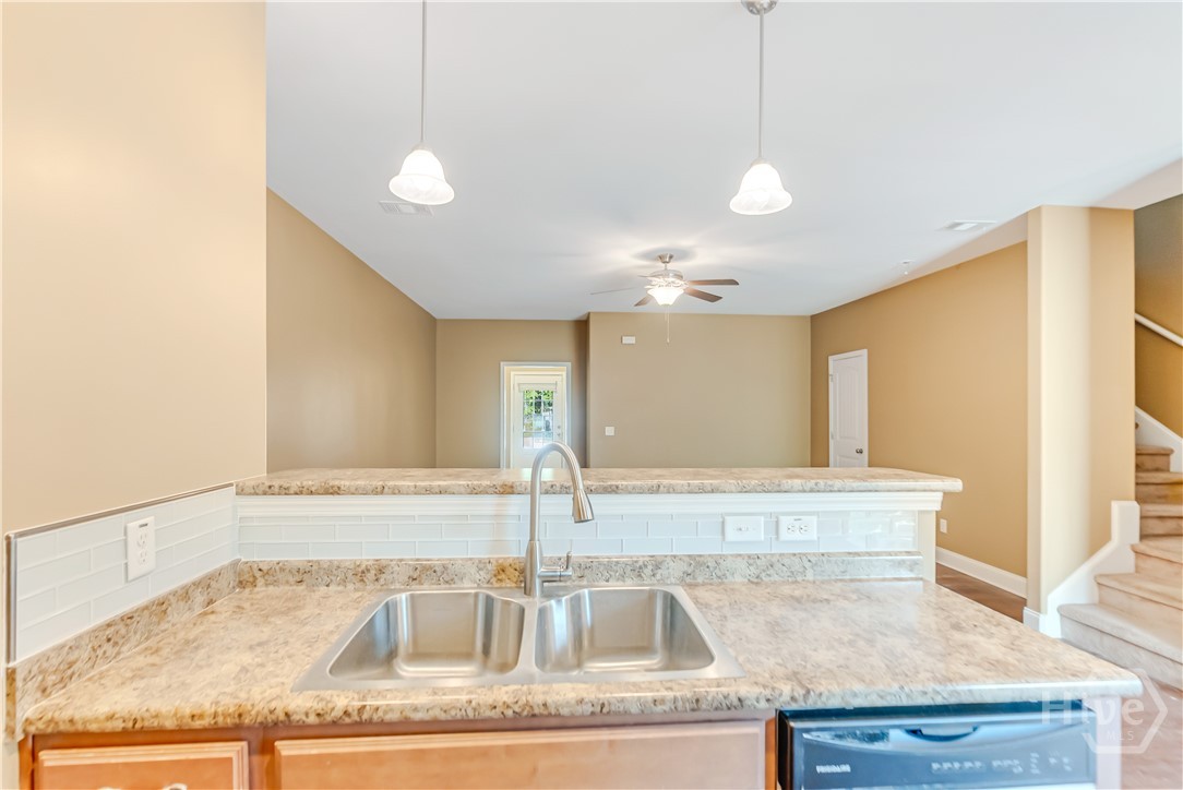 569 Gov Treutlen Circle Pooler, GA 31322 - Photo 7 of 27