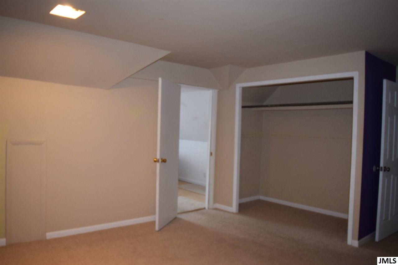 465 Falcon Road Jackson, MI 49202 - Photo 9 of 21 Photo 9