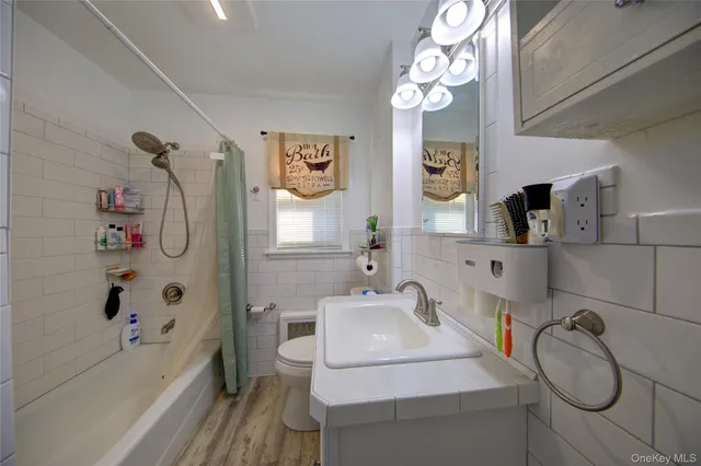 $899,999 | 309 Litchfield Avenue, Elmont, NY 11003