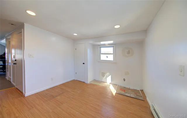 $899,999 | 309 Litchfield Avenue, Elmont, NY 11003