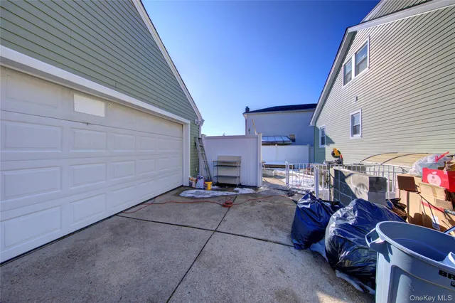 $899,999 | 309 Litchfield Avenue, Elmont, NY 11003