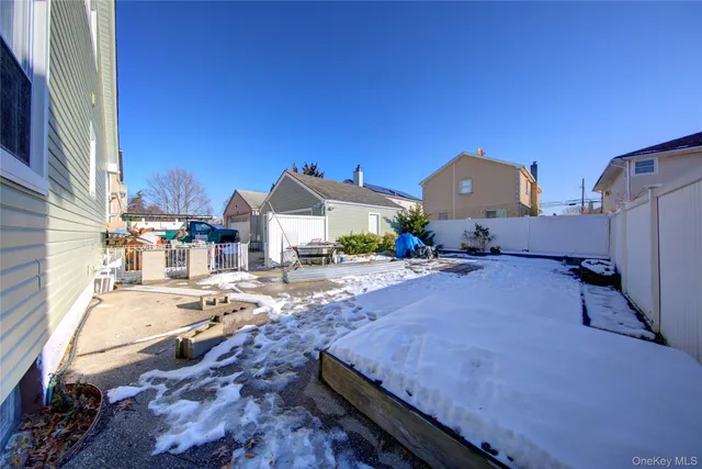 $899,999 | 309 Litchfield Avenue, Elmont, NY 11003