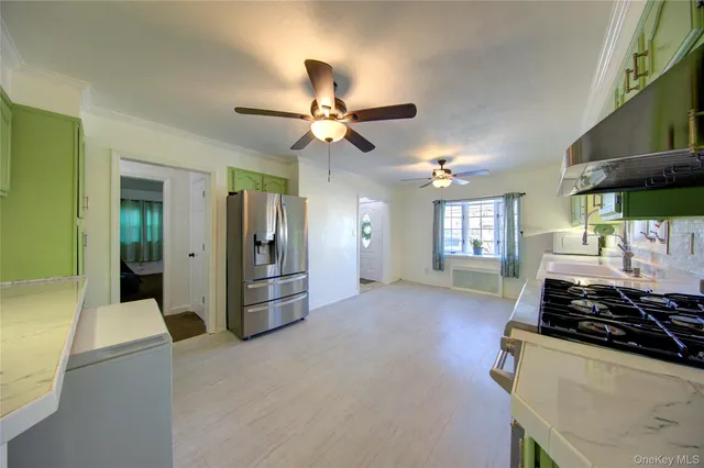 $899,999 | 309 Litchfield Avenue, Elmont, NY 11003