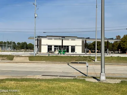 $450,000 | 707 Verot School Road, Lafayette, LA 70508