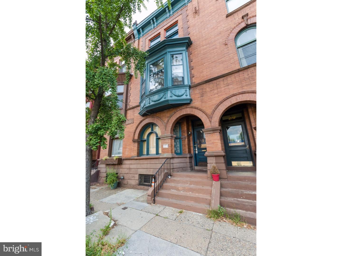 274 South 23rd Street, Unit 3R Philadelphia, PA 19103 - Photo 2 of 25