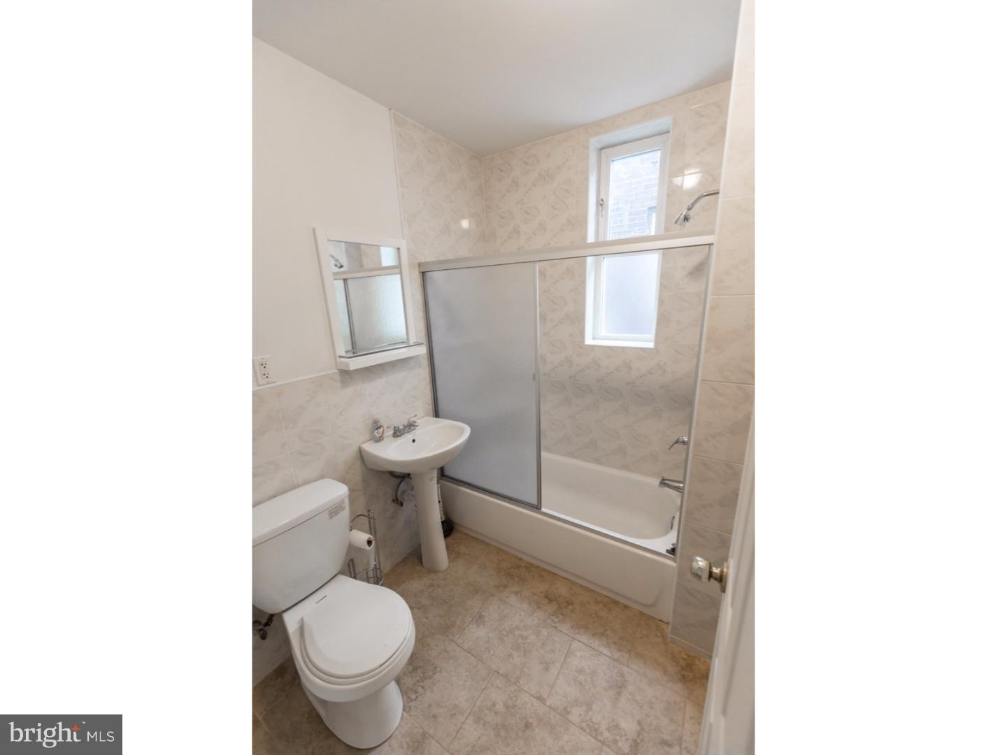 274 South 23rd Street, Unit 3R Philadelphia, PA 19103 - Photo 20 of 25