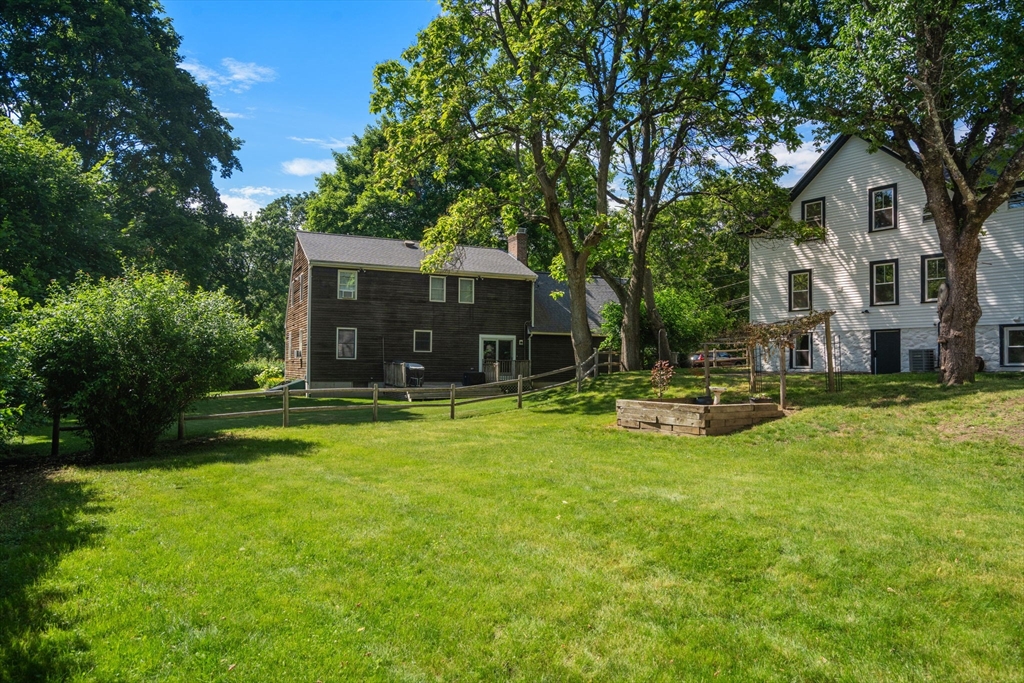 2 Everett Street Maynard, MA 01754 - Photo 9 of 37