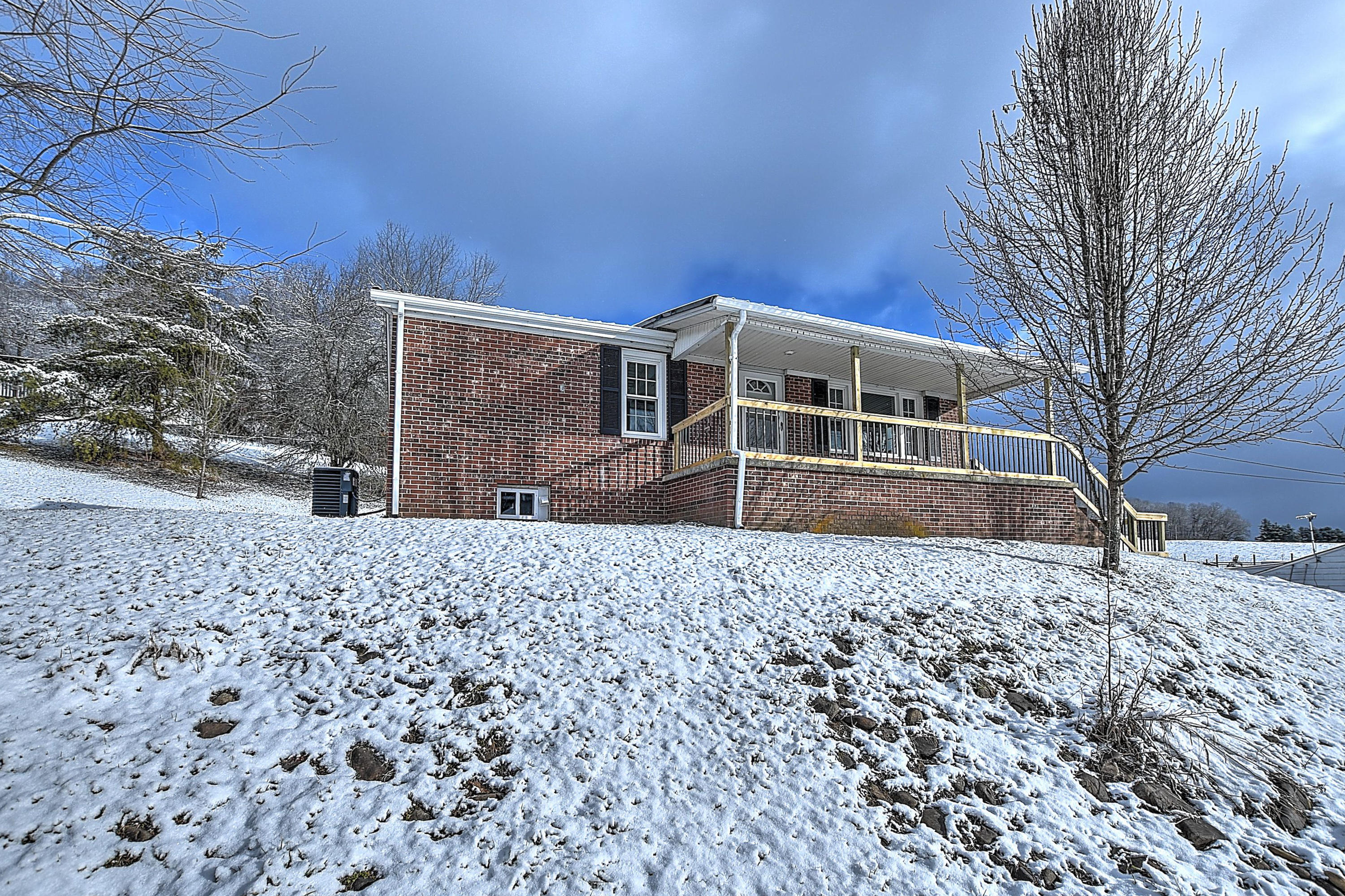 12147 Lindell Road Meadowview, VA 24361 - Photo 1 of 27 12147 LINDELL RD-3