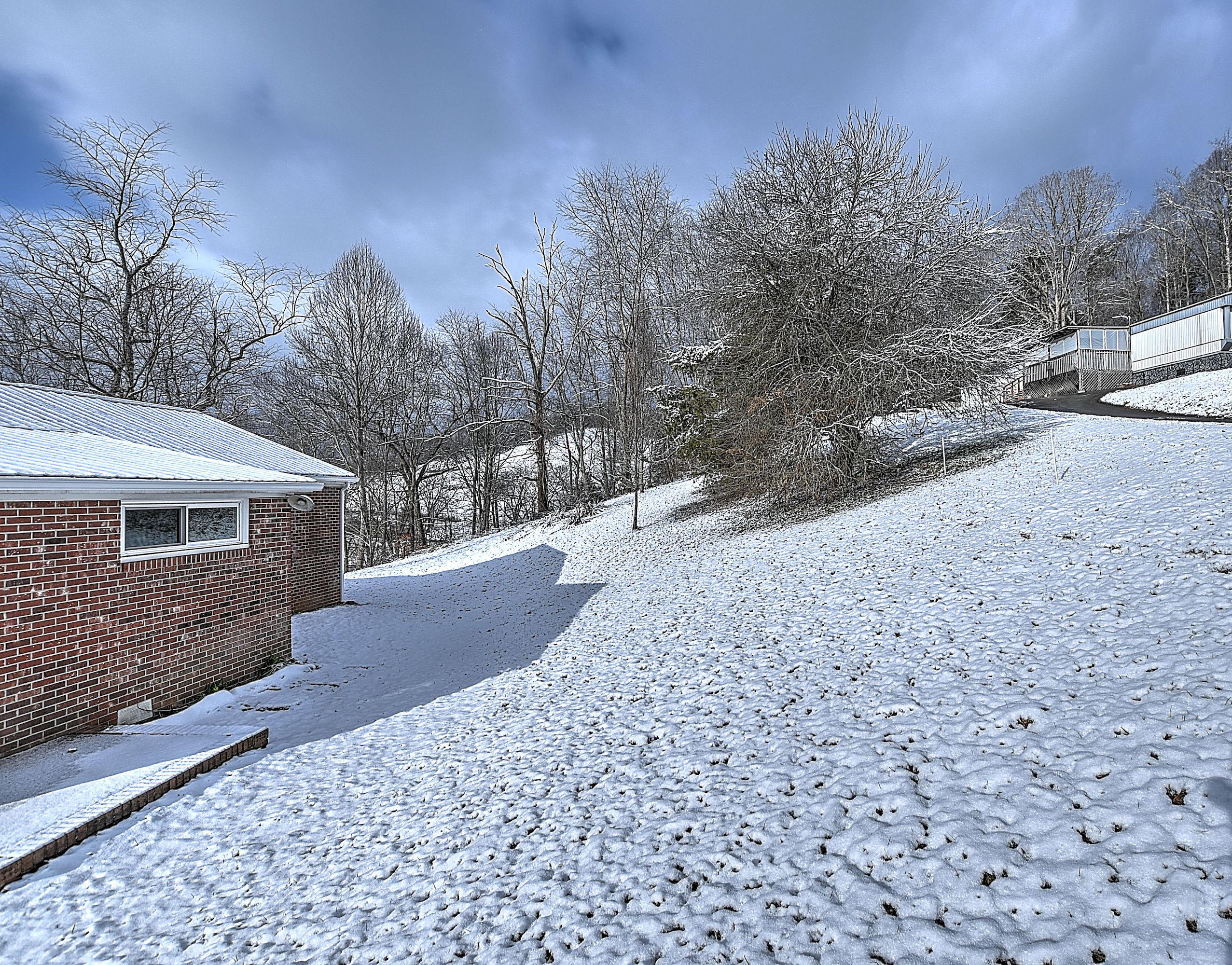 12147 Lindell Road Meadowview, VA 24361 - Photo 26 of 27 12147 LINDELL RD-33