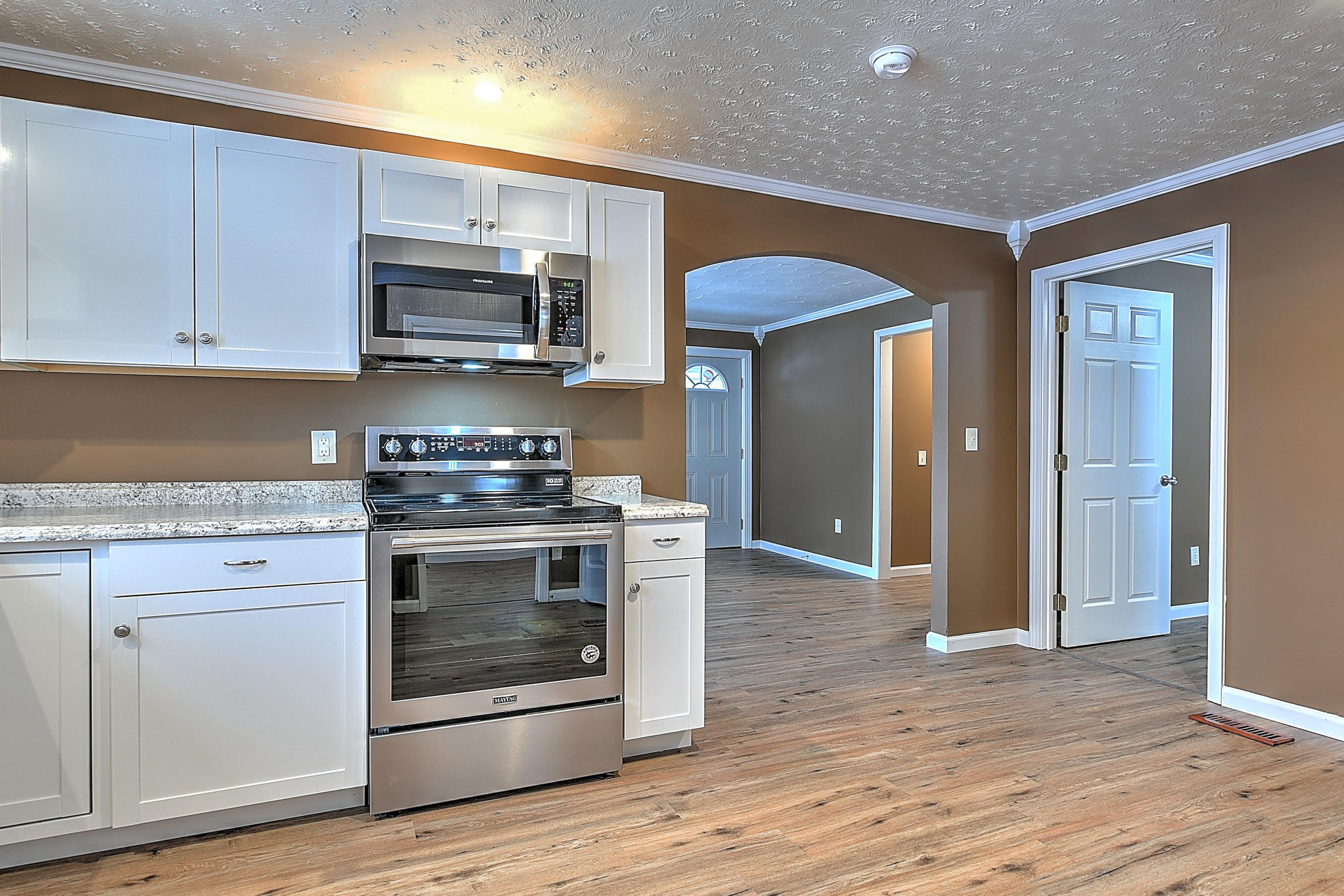 12147 Lindell Road Meadowview, VA 24361 - Photo 4 of 27 12147 LINDELL RD-12