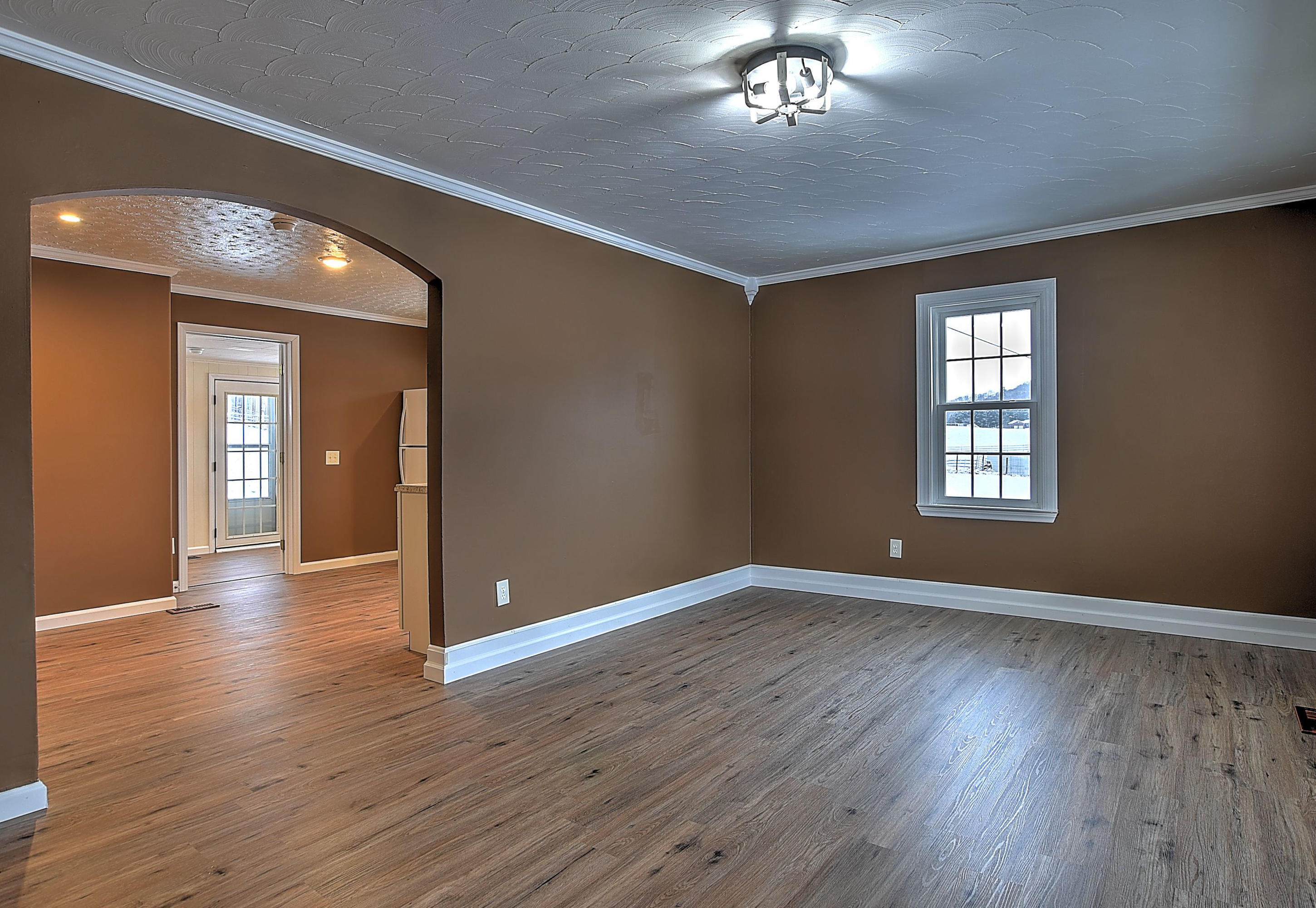12147 Lindell Road Meadowview, VA 24361 - Photo 8 of 27 12147 LINDELL RD-4