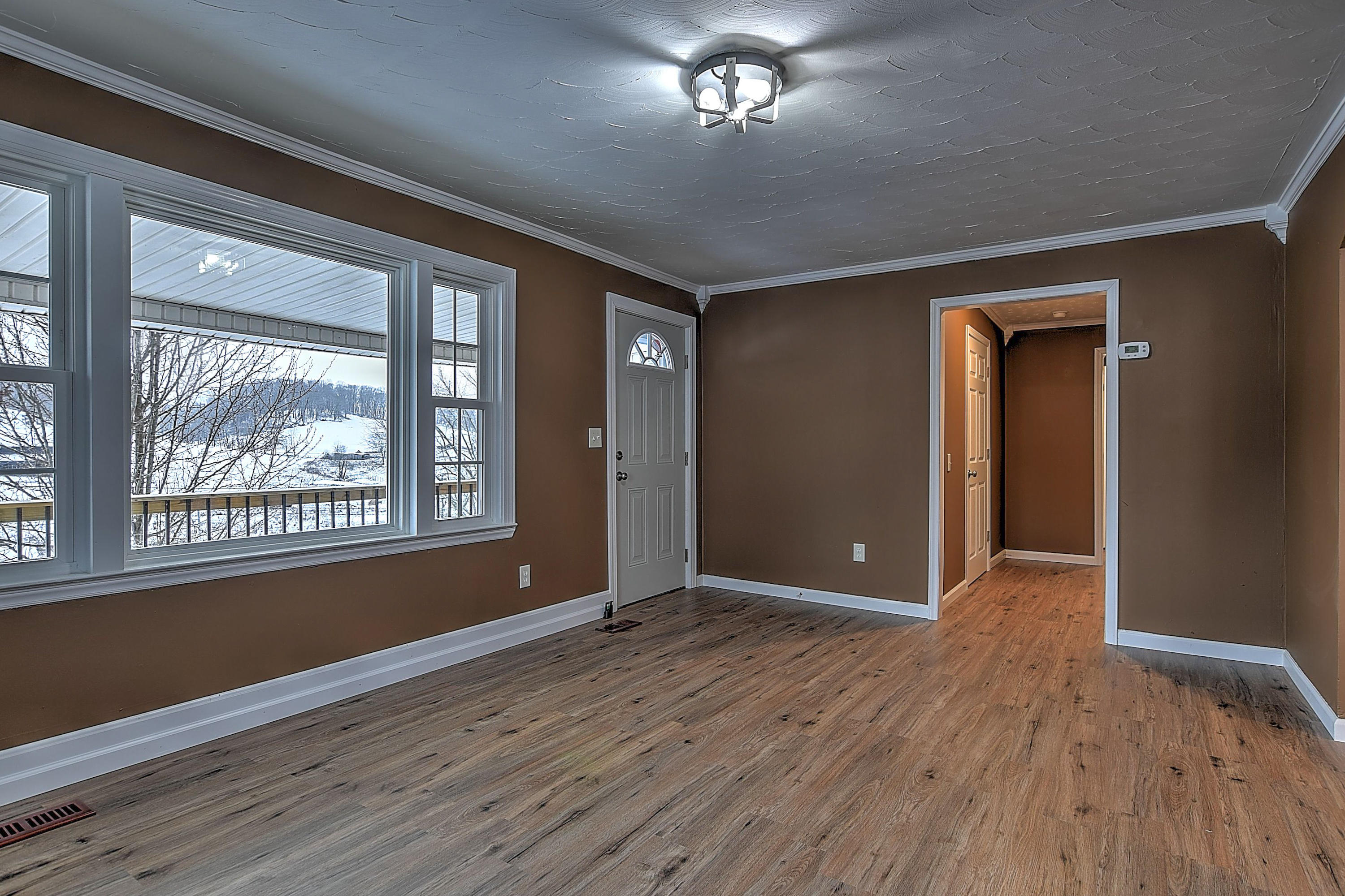 12147 Lindell Road Meadowview, VA 24361 - Photo 10 of 27 12147 LINDELL RD-6