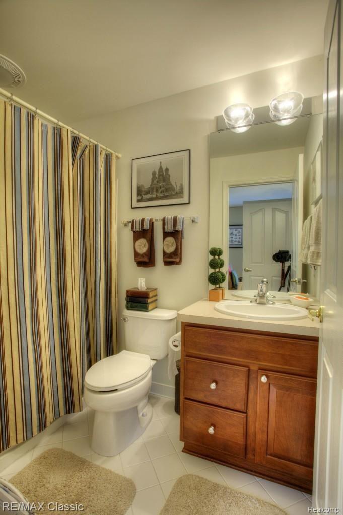 1738 Lasalle Road Canton, MI 48187 - Photo 29 of 36 Fourth Bedroom Bath
