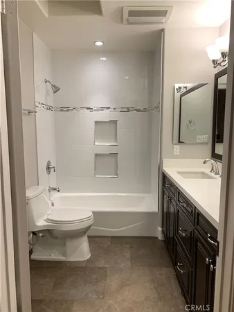 $4,000 | 292 Alpine Street, Unit 2, Pasadena, CA 91106