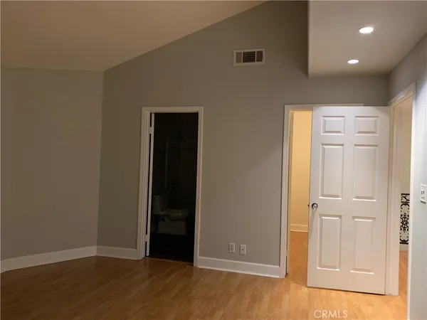 $4,000 | 292 Alpine Street, Unit 2, Pasadena, CA 91106