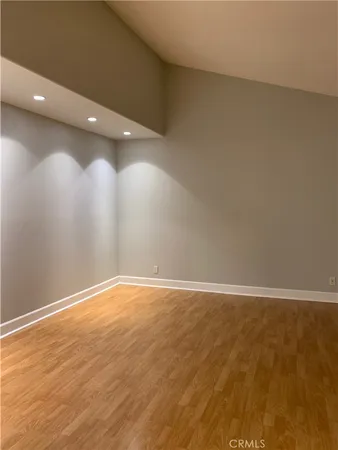 $4,000 | 292 Alpine Street, Unit 2, Pasadena, CA 91106