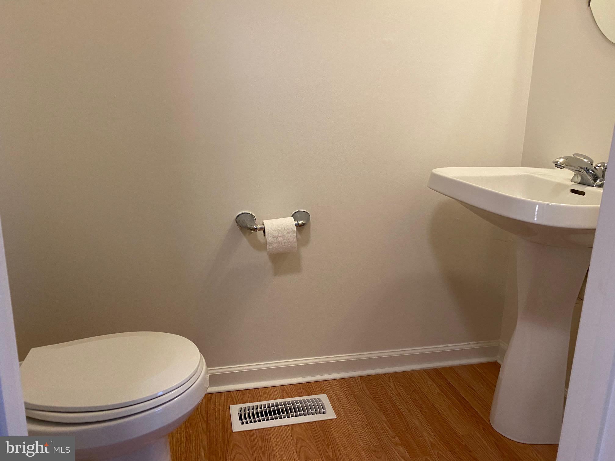 38114 East Chester Lane, Unit 206 Ocean View, DE 19970 - Photo 15 of 28 Powder Room