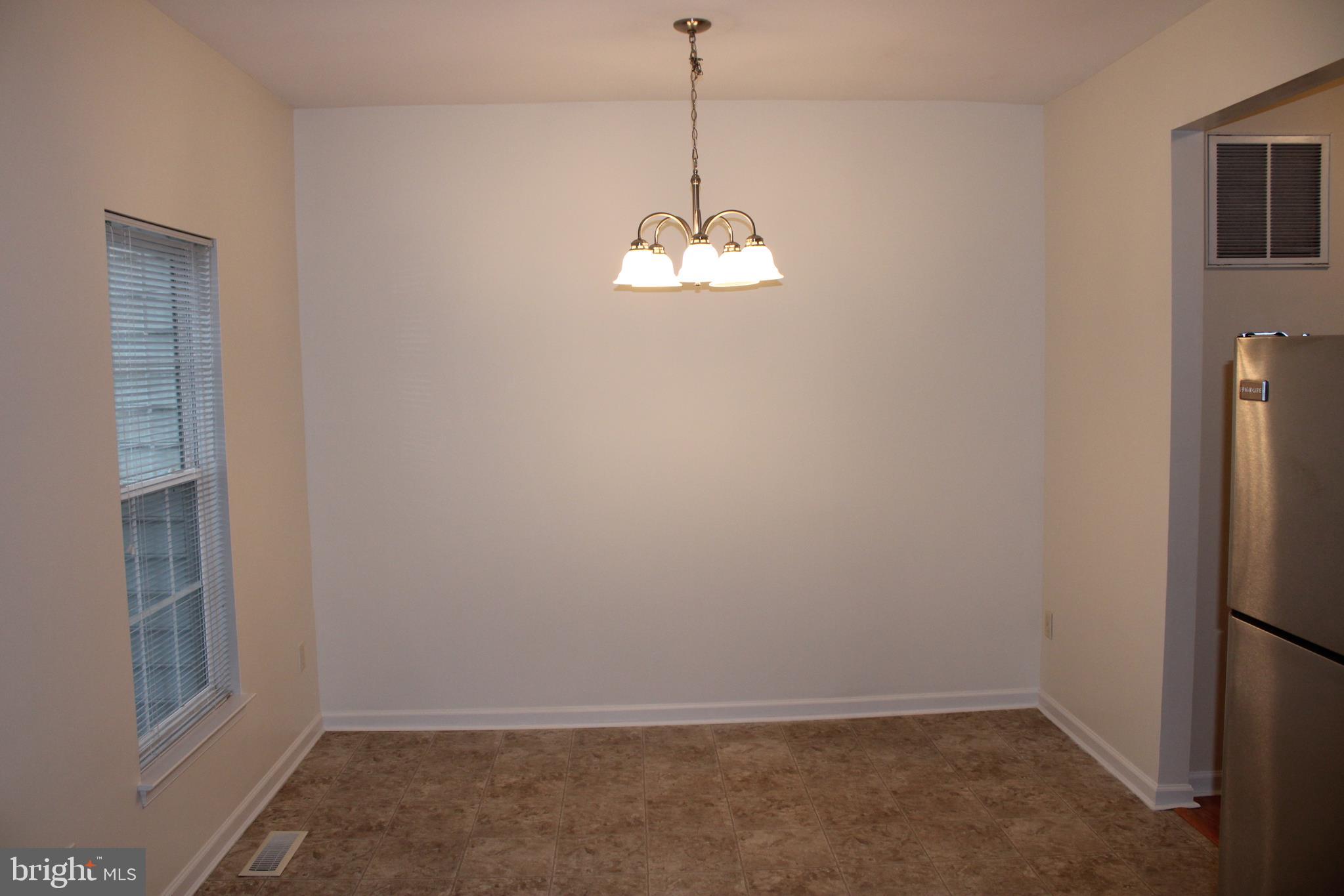 38114 East Chester Lane, Unit 206 Ocean View, DE 19970 - Photo 10 of 28 Dinning Room