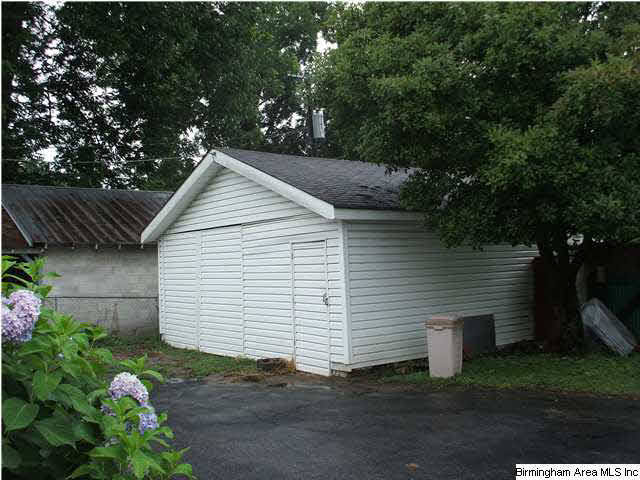 916 Fulton Avenue Birmingham, AL 35217 - Photo 16 of 21