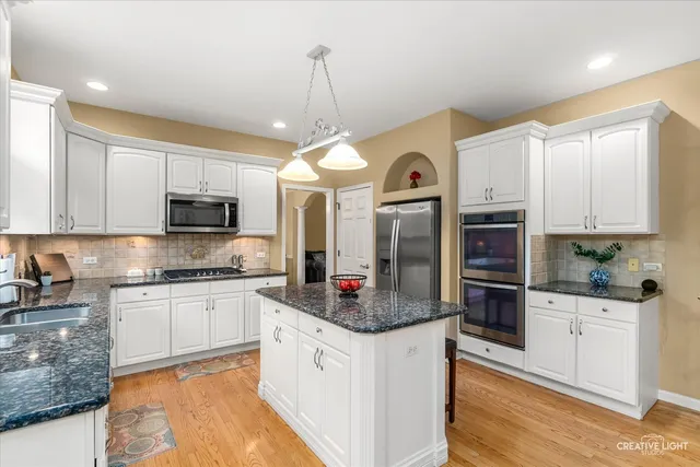 $849,948 | 2543 Dewes Lane, Naperville, IL 60564