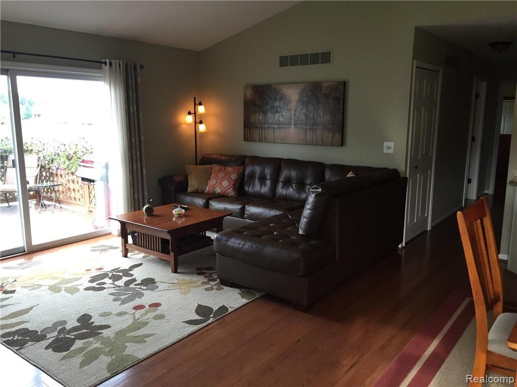 427 Ewell Street Romeo, MI 48065 - Photo 4 of 15