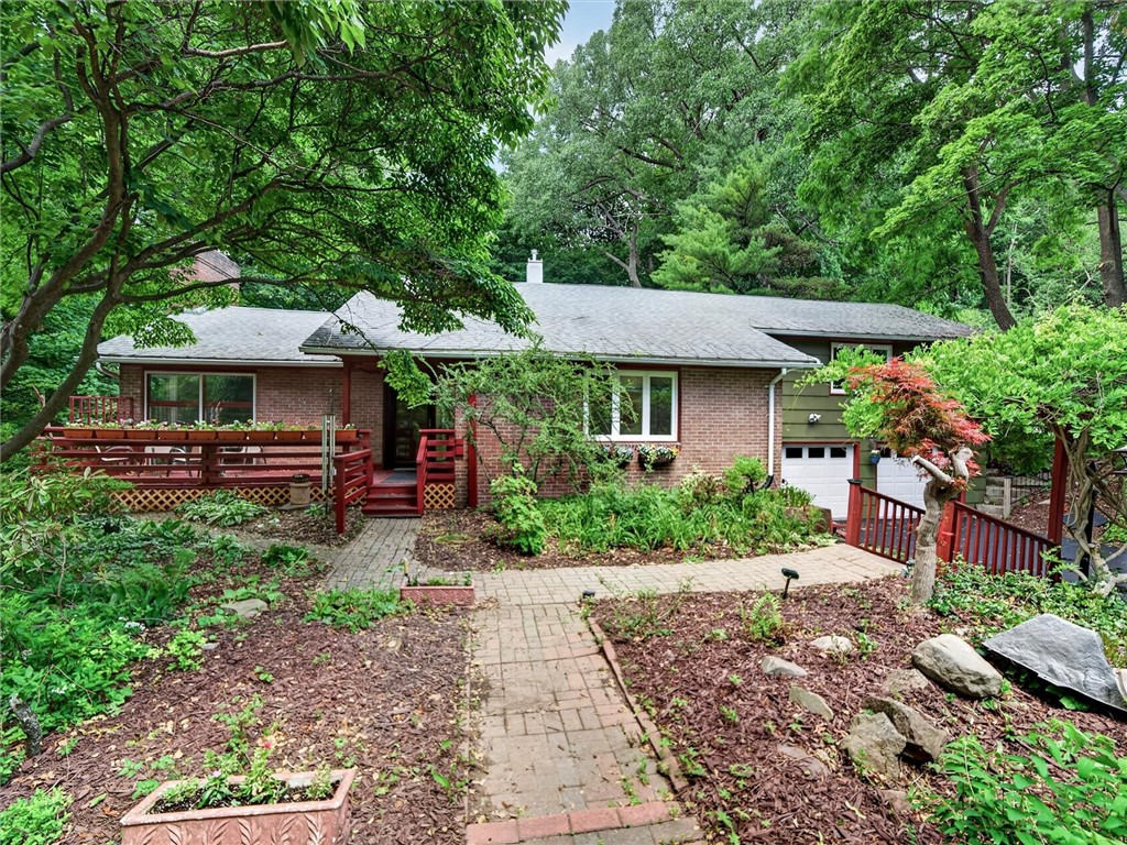 6 Far View Hills Road Brighton, NY 14620 - Photo 1 of 49