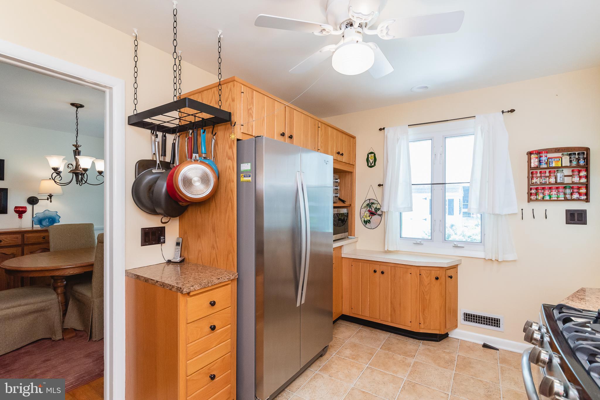 27 Bramleigh Road Lutherville-Timonium, MD 21093 - Photo 14 of 45 KITCHEN W/CEILING FAN