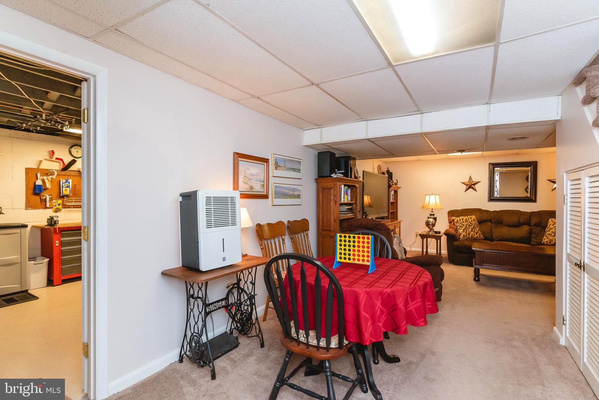 27 Bramleigh Road Lutherville-Timonium, MD 21093 - Photo 31 of 45 GAME TIME!