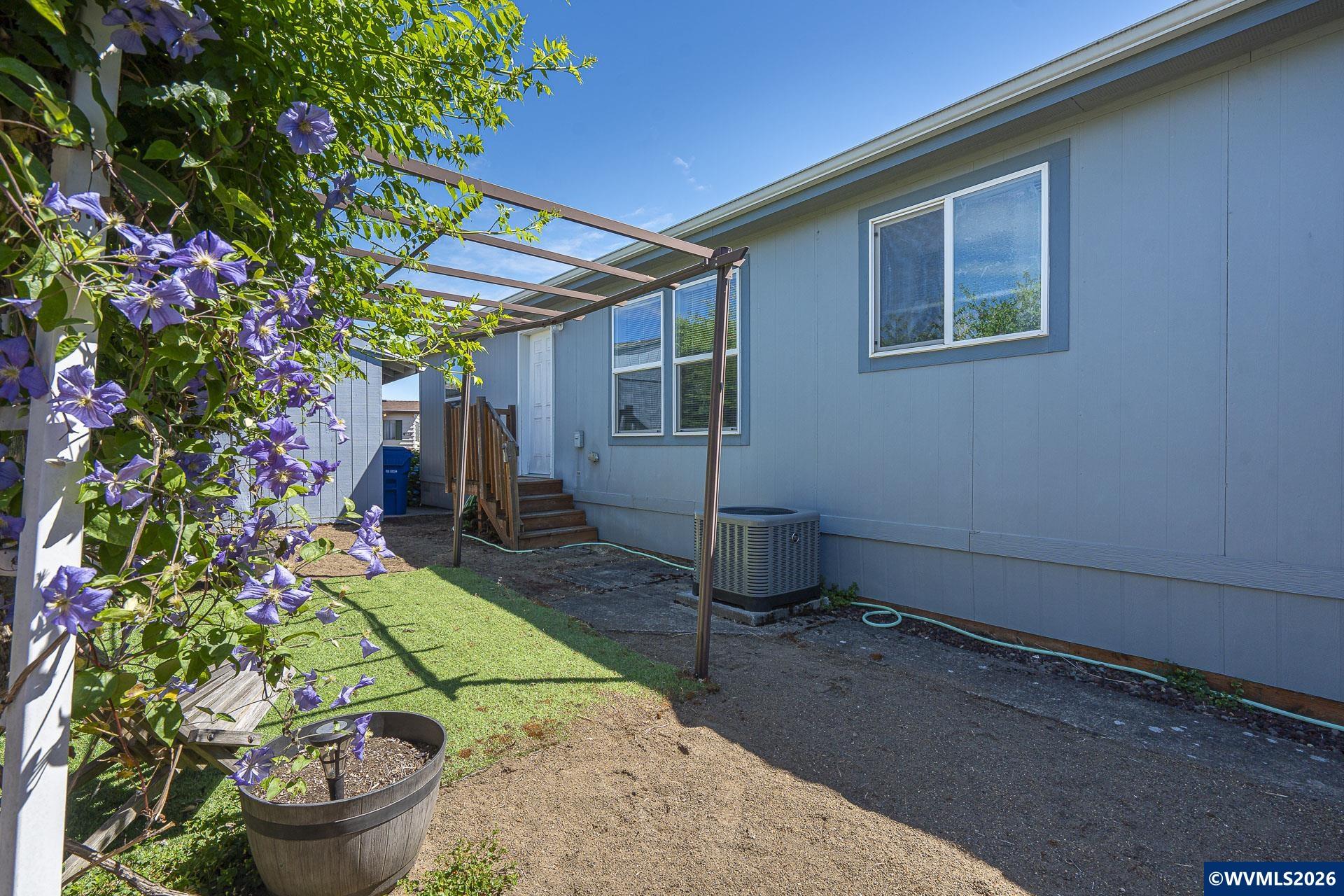 5422 Portland Road Northeast, Unit 130 Salem, OR 97305 - Photo 12 of 36