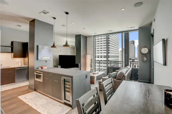 $5,500 | 1211 Caroline Street, Unit 1706, Houston, TX 77002