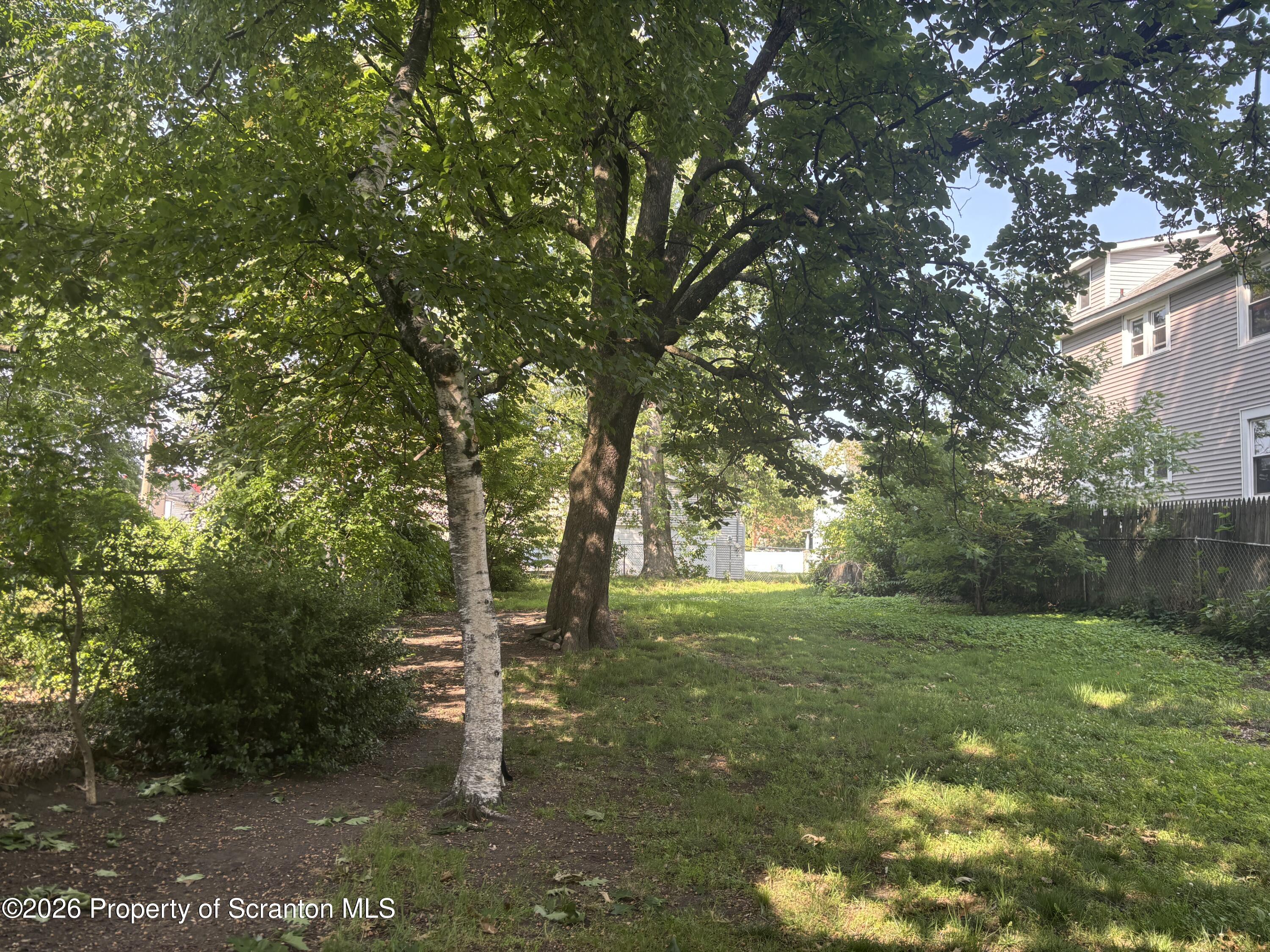 619 Hemlock Street Scranton, PA 18505 - Photo 21 of 26 IMG_9625
